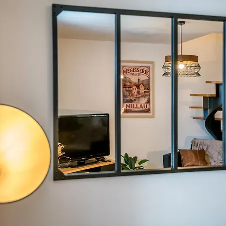 Appt Duplex La Ganterie, Fibre En Centre-ville شقة مييو