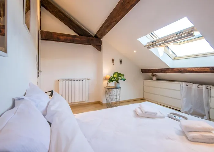 Appt Duplex La Ganterie, Fibre En Centre-ville * Millau